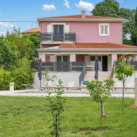 Violette Mit Pool Nahe Stadtzentrum By Interhome * Labin (Istria)