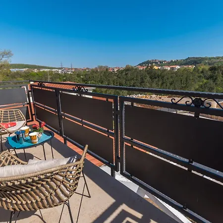 Violette Mit Pool Nahe Stadtzentrum By Interhome Prázdninový dům