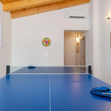 Violette Mit Pool Nahe Stadtzentrum By Interhome * Labin (Istria)