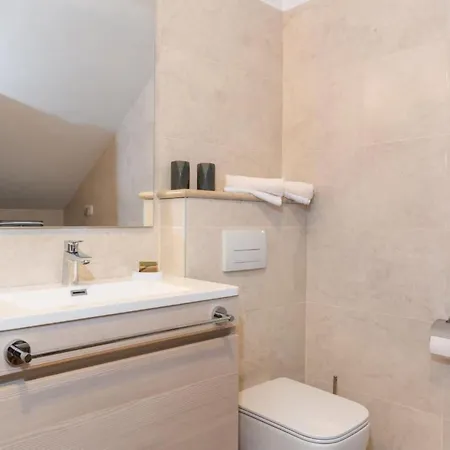 Violette Mit Pool Nahe Stadtzentrum By Interhome * Labin (Istria)