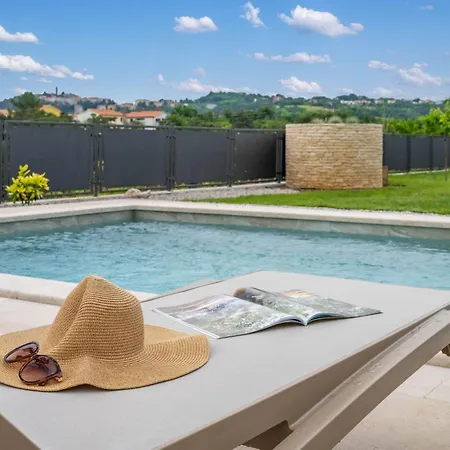 Violette Mit Pool Nahe Stadtzentrum By Interhome Prázdninový dům Labin (Istria)